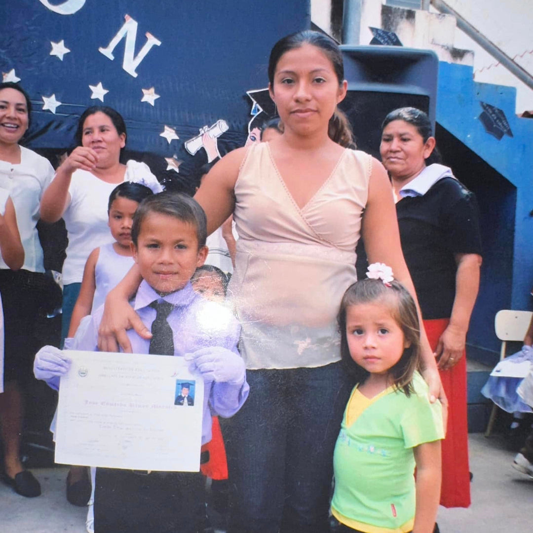 <em>veronica W.</em>